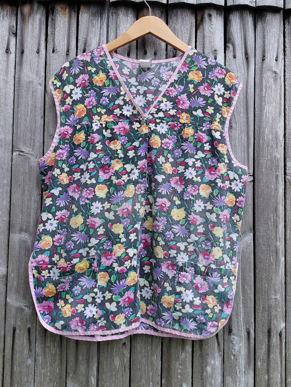 Vintage Haband pearl snap black pink flower print smock overshirt apron Womens M